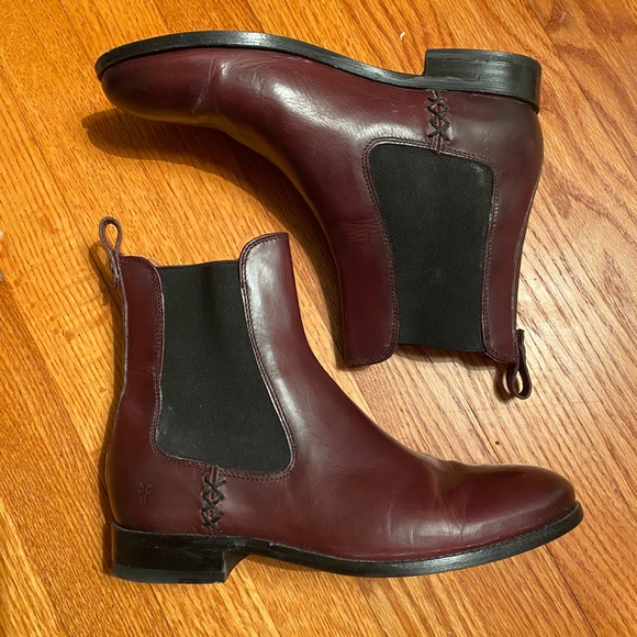 Frye Shoes - Frye Melissa Chelsea Boots, Size 7.5